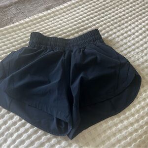 Hotty Hot High-Rise Lined Short 2.5"